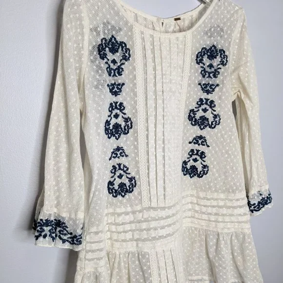 Free People Ivory Lace Long Sleeve Embroidered Blouse Size XS - Picture 5 of 10